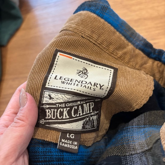 Legendary Whitetails Blue and Black Plaid Shirt - Picture 3 of 3